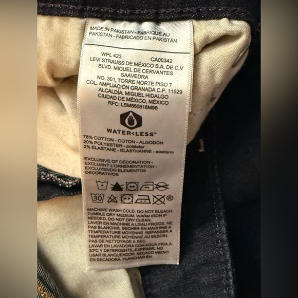 Signature by Levi Strauss Gold Dark Indigo Mid Rise BootcutTag Size 12m (31x32) - Picture 14 of 16